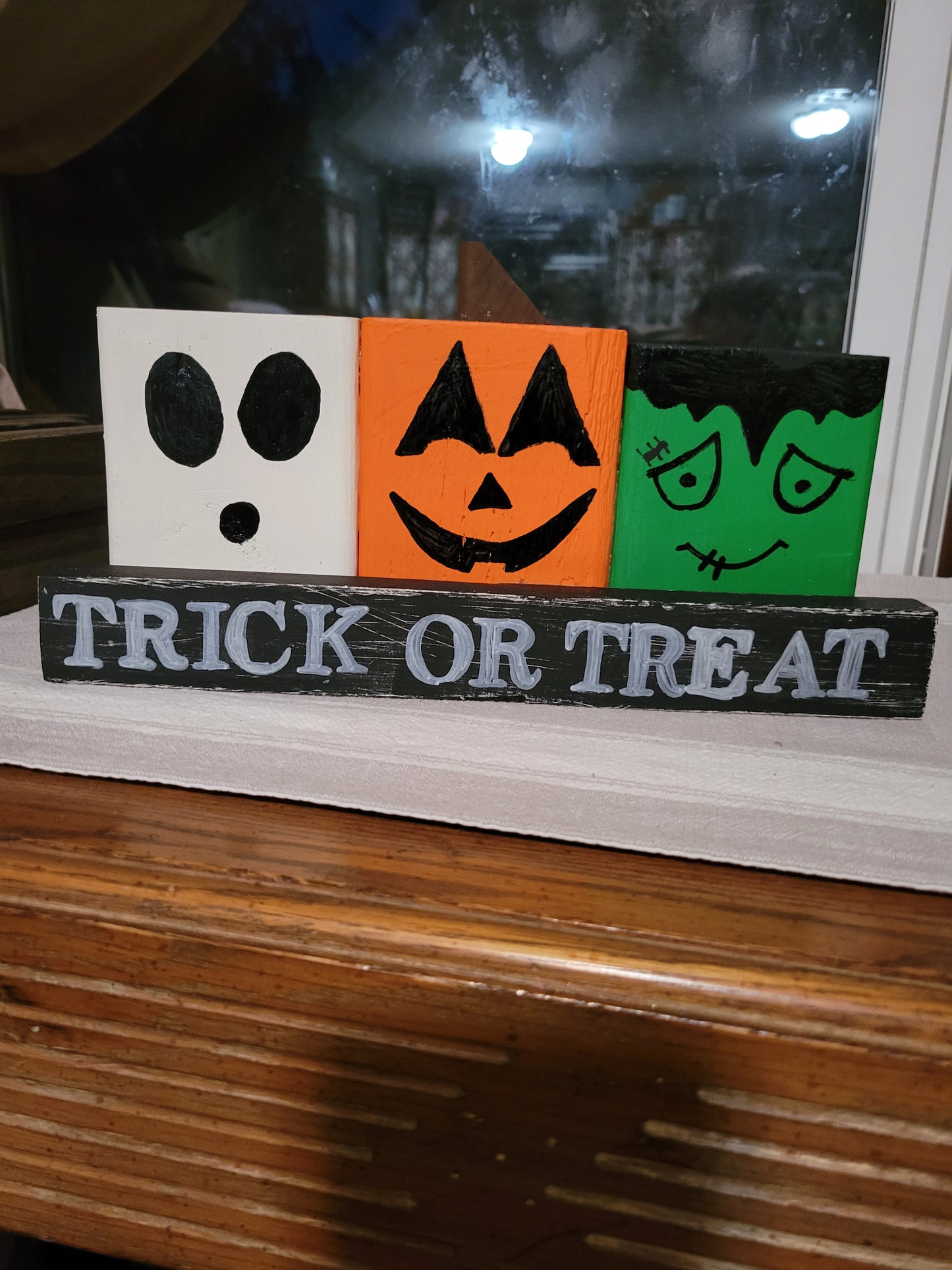 Trick or Treat Signage