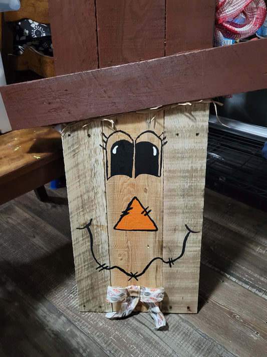 36" Scarecrow/Snowman pallet door decor